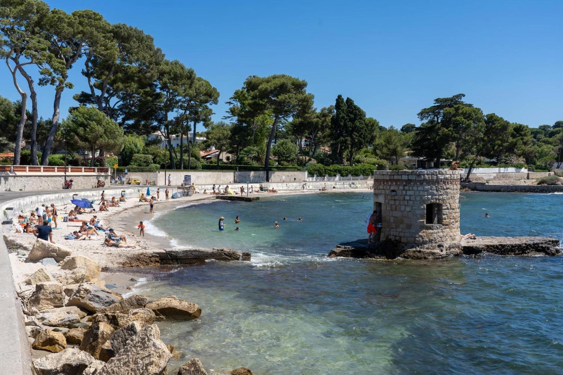 Studio Independant, Front De Mer Et Plage A 200M Antibes Zewnętrze zdjęcie